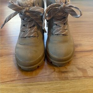 Weather-proof winter boots (infant size 6)